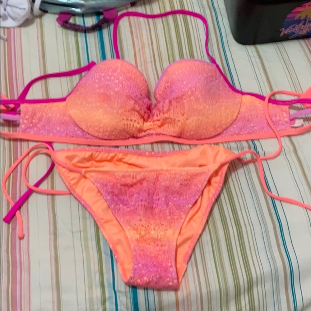Victoria’s Secret ombre bikini